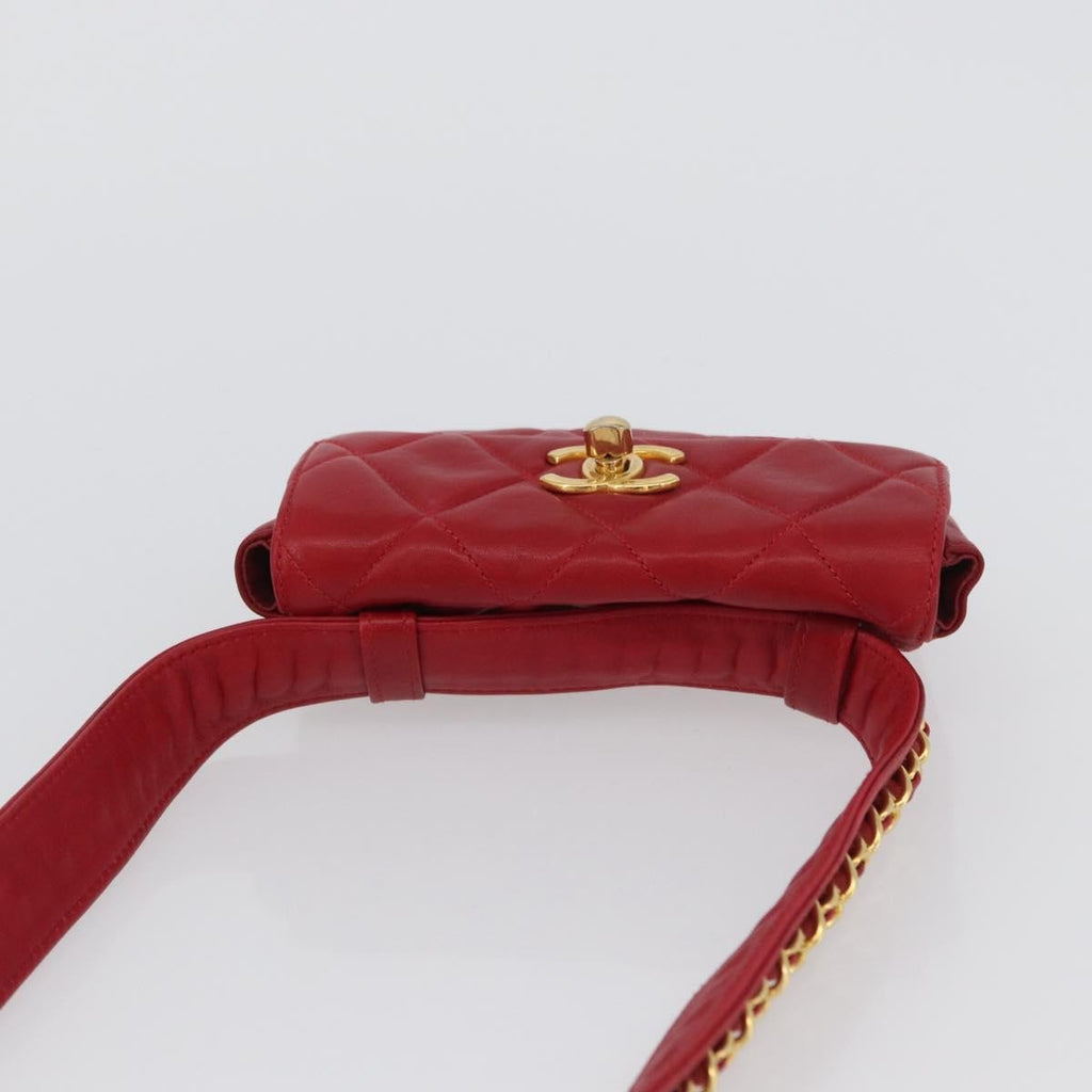 Chanel Vintage Cc Flap Waist Bag Quilted Lambskin Red Leather Clutche & Pouche Bag (Pre-Owned)