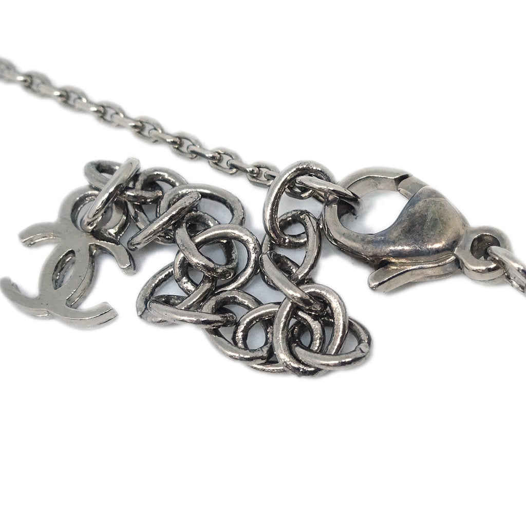 Chanel Cc Heart Pendant Necklace Metal And Enamel Silver Silver_Plated Necklace Jewelry (Pre-Owned)