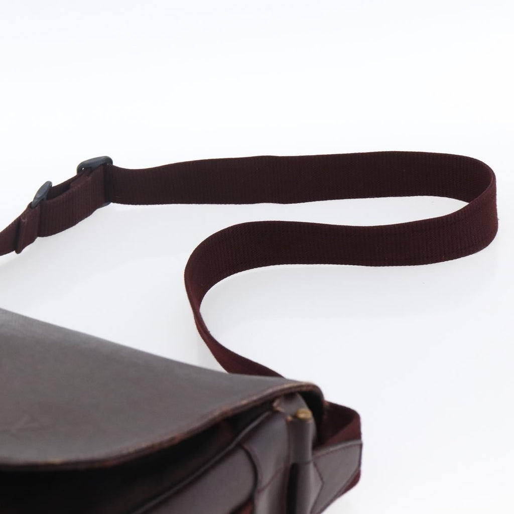 Louis Vuitton Dersou Bag Taiga Leather And Canvas Brown Leather Shoulder Bag Bag (Pre-Owned)