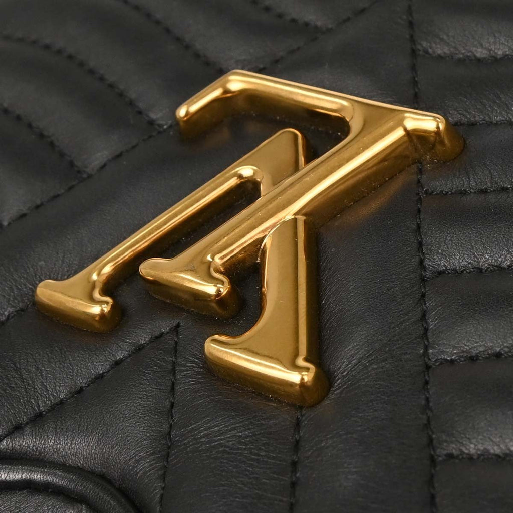 Louis Vuitton New Wave Heart Crossbody Bag Quilted Leather Black Leather Crossbody Bag Bag (Pre-Owned)