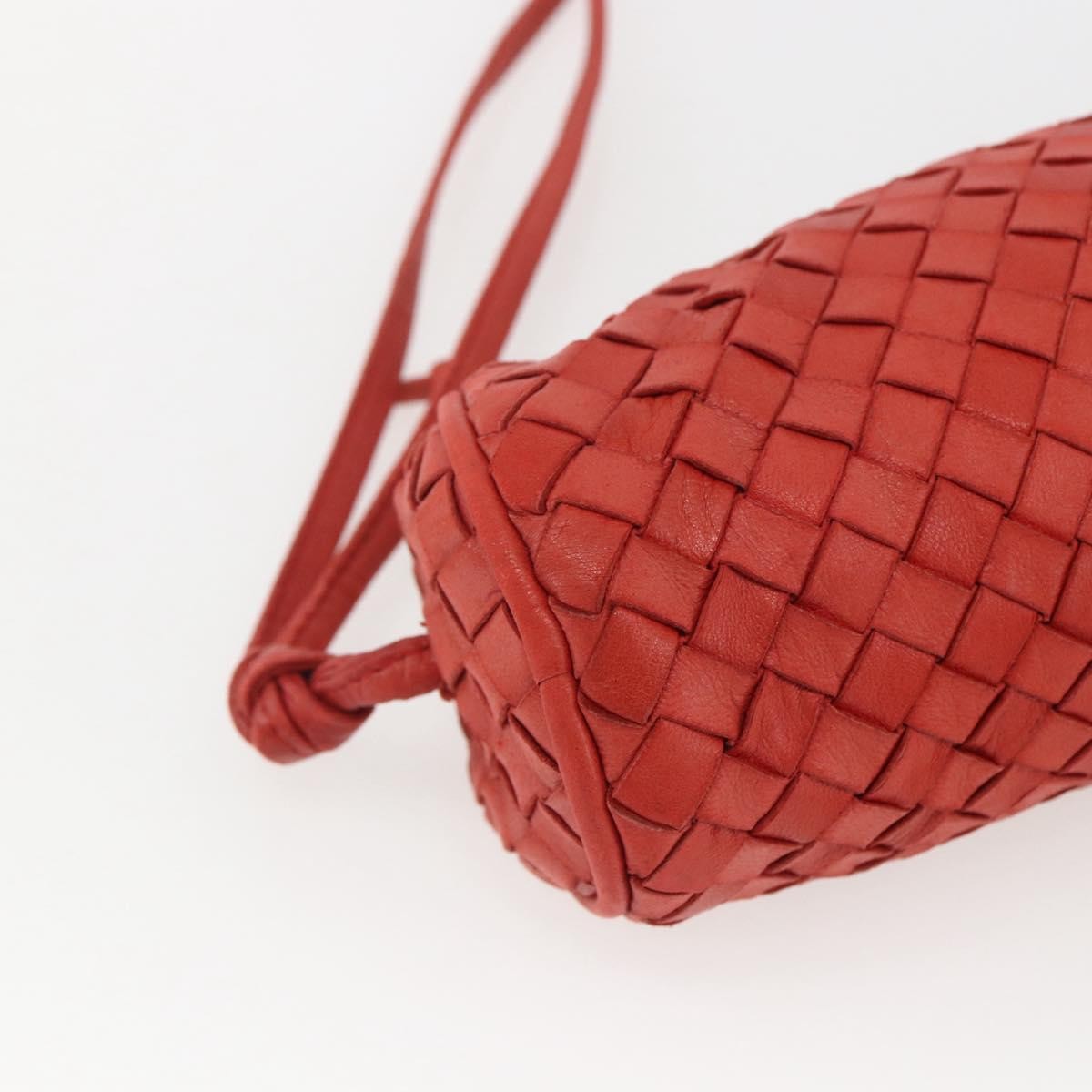 Bottega Veneta Intrecciato Clutch Bag Leather Red Leather Clutche & Pouche Bag (Pre-Owned)