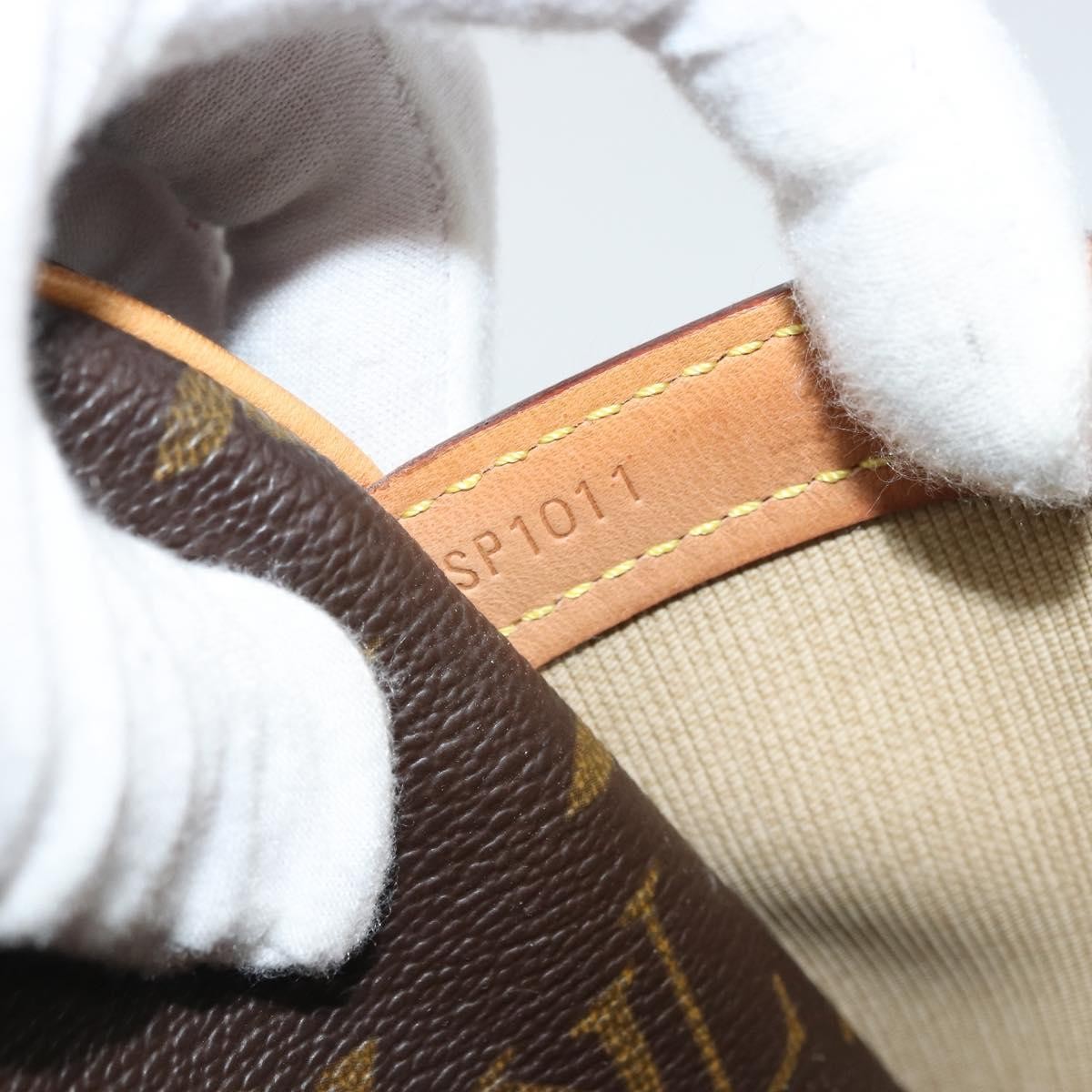 Louis Vuitton Reporter Bag Monogram Canvas Brown Canvas Shoulder Bag Bag (Pre-Owned)