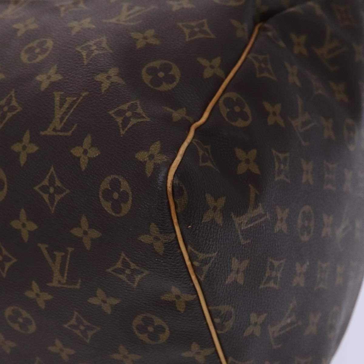 Louis Vuitton Keepall Bag Monogram Canvas Brown Canvas Travel Bag Bag (Pre-Owned)