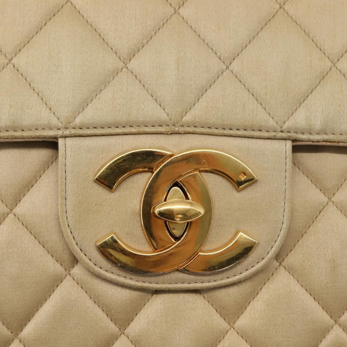 Chanel Vintage Classic Single Flap Bag Silk Beige Satin Shoulder Bag Bag (Pre-Owned)