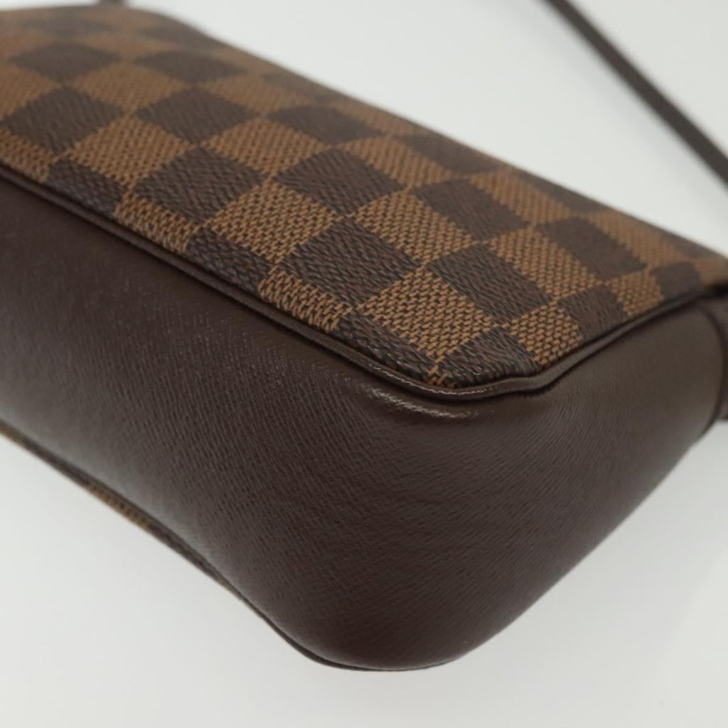 Louis Vuitton Trousse Make Up Bag Damier Canvas Brown Canvas Shoulder Bag Bag (Pre-Owned)