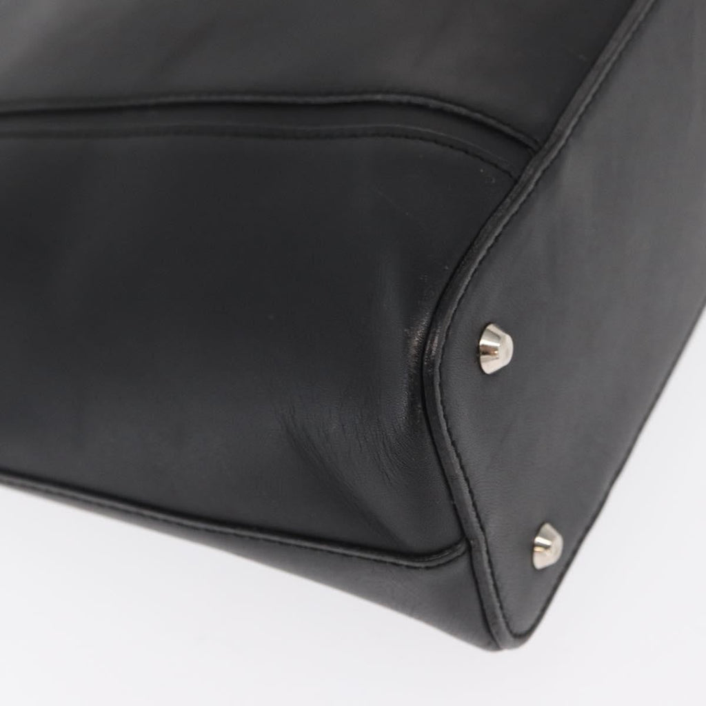 Burberry Vintage Handbag Leather Black Leather Handbag (Pre-Owned)