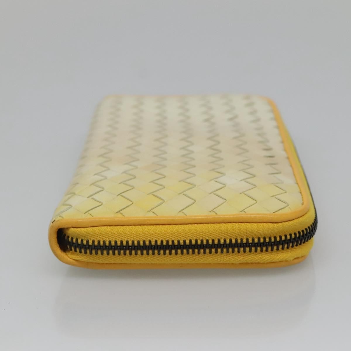 Bottega Veneta Intrecciato Long Zip  Wallet Leather Beige Leather Wallets Accessory (Pre-Owned)