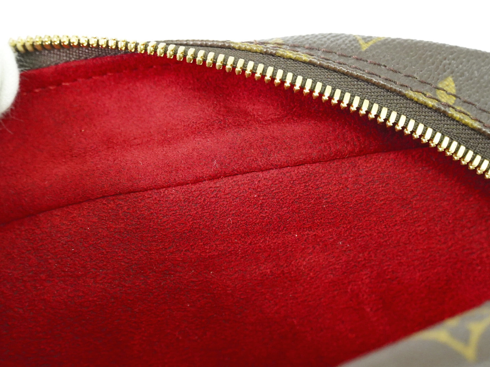 Louis Vuitton Excentri-Cite Handbag Monogram Canvas Brown Canvas Handbag (Pre-Owned)