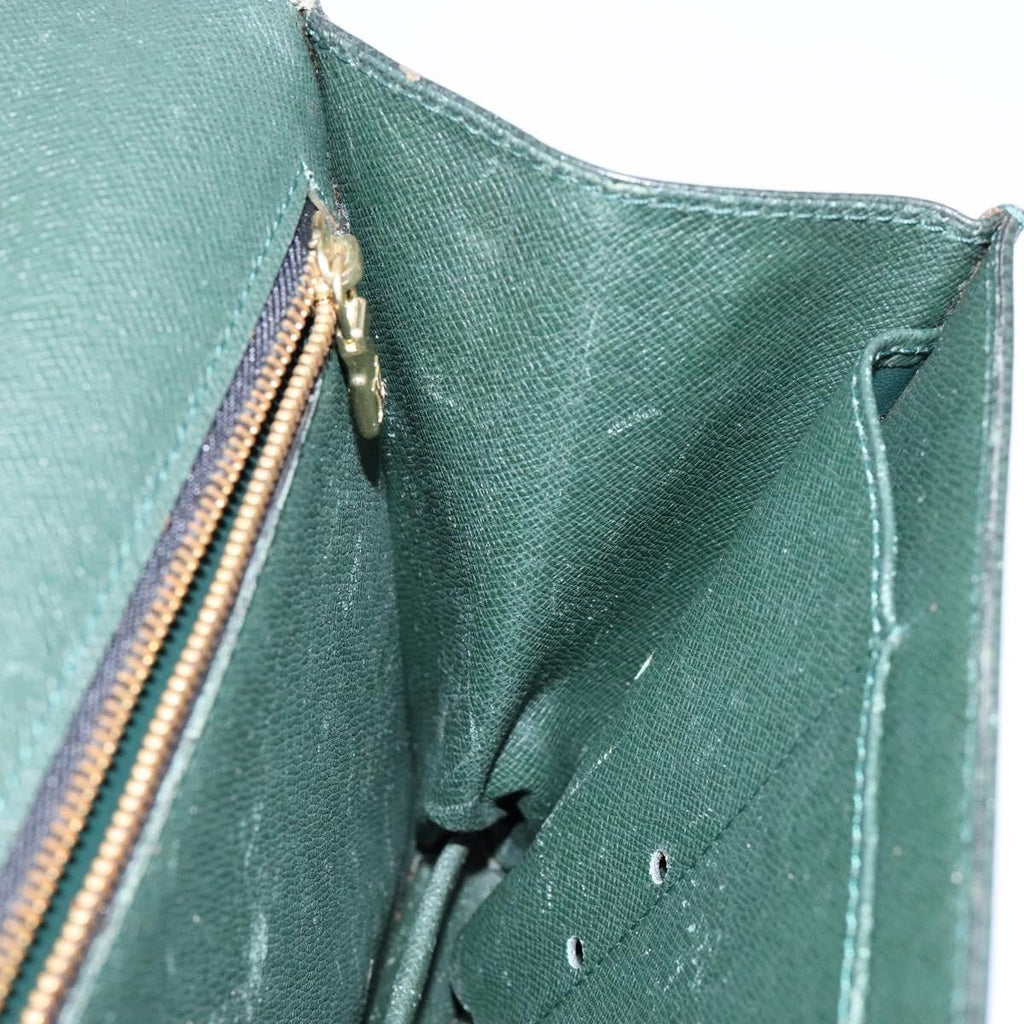 Louis Vuitton Kourad Pouch Taiga Green Leather Clutche & Pouche Bag (Pre-Owned)