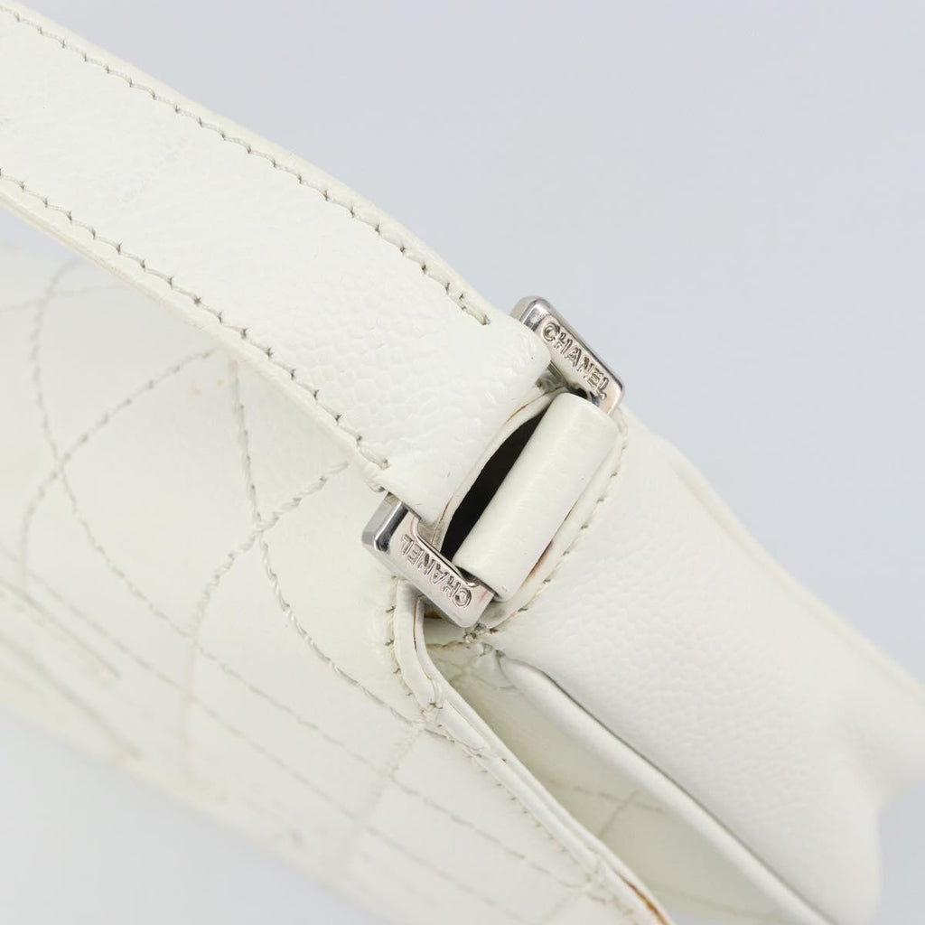 Chanel Vintage Timeless Cc Adjustable Shoulder Bag Quilted Calfskin White Leather Shoulder Bag Bag (Pre-Owned)