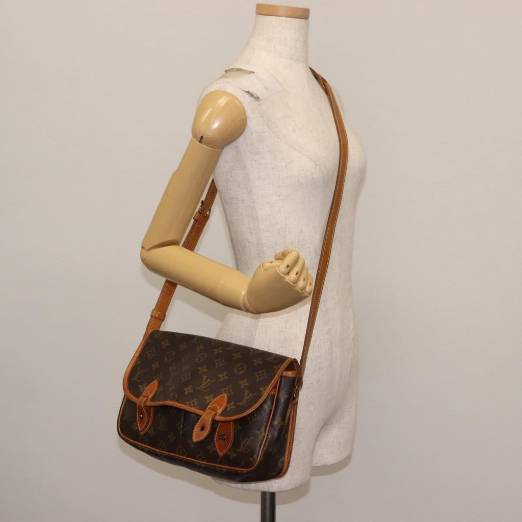 Louis Vuitton Sac Gibeciere Messenger Bag Monogram Canvas Brown Canvas Bag (Pre-Owned)