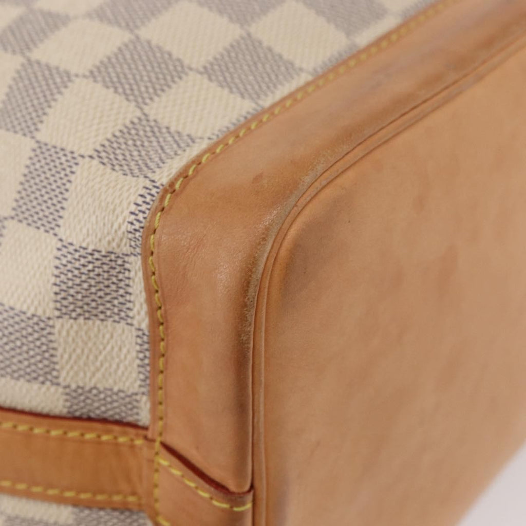 Louis Vuitton Noe Handbag Damier White Canvas Handbag (Pre-Owned)