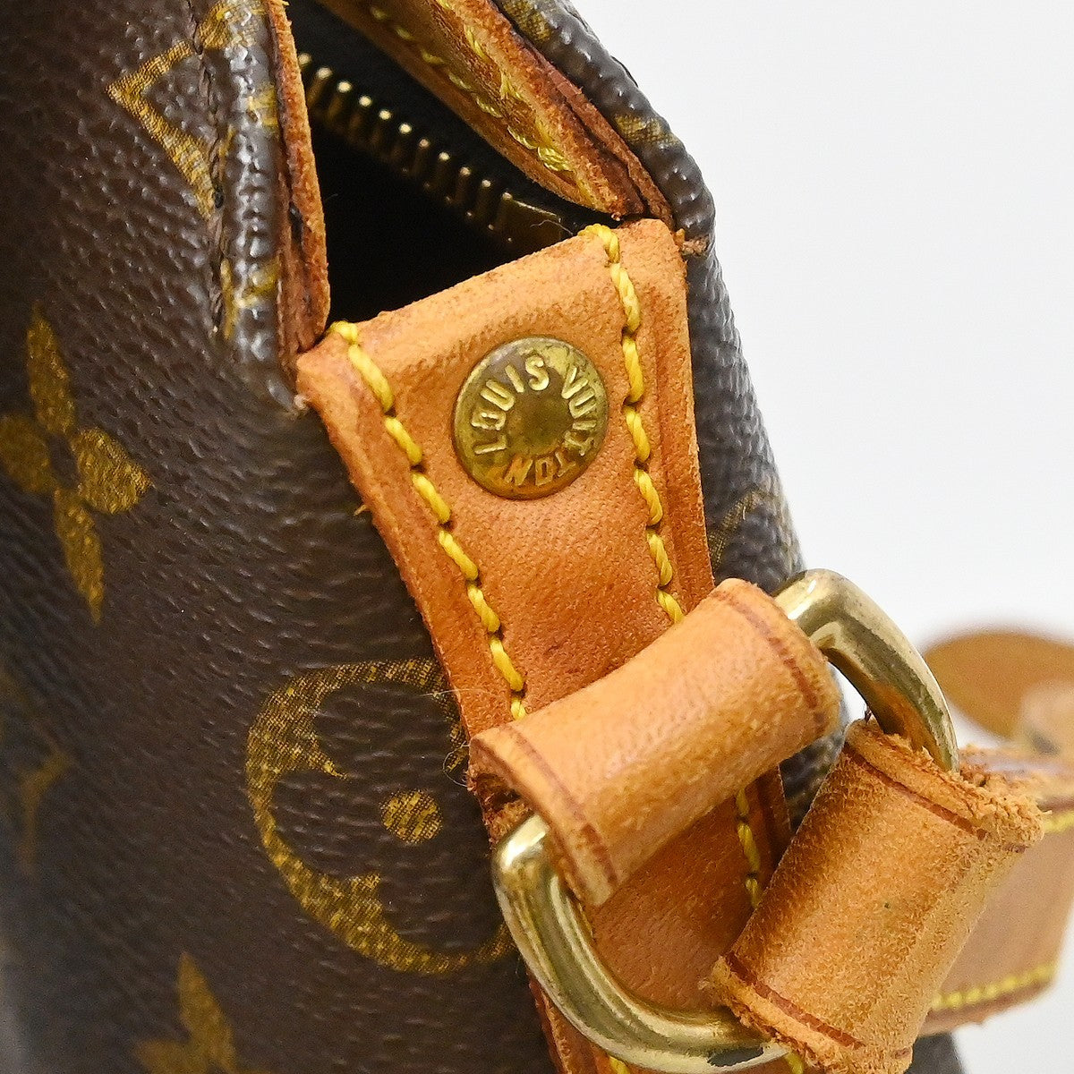 Louis Vuitton Drouot Handbag Monogram Canvas Brown Canvas Shoulder Bag Bag (Pre-Owned)