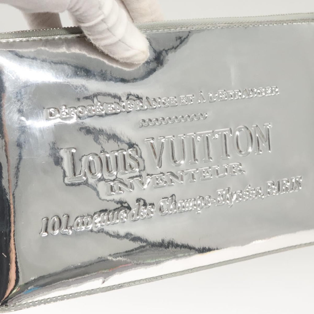 Louis Vuitton Pochette Plate Monogram Mirror Silver Patent_Leather Clutche & Pouche Bag (Pre-Owned)