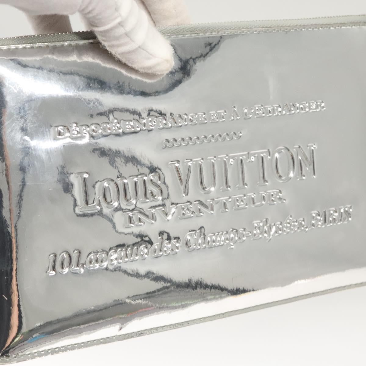 Louis Vuitton Pochette Plate Monogram Mirror Silver Patent_Leather Clutche & Pouche Bag (Pre-Owned)