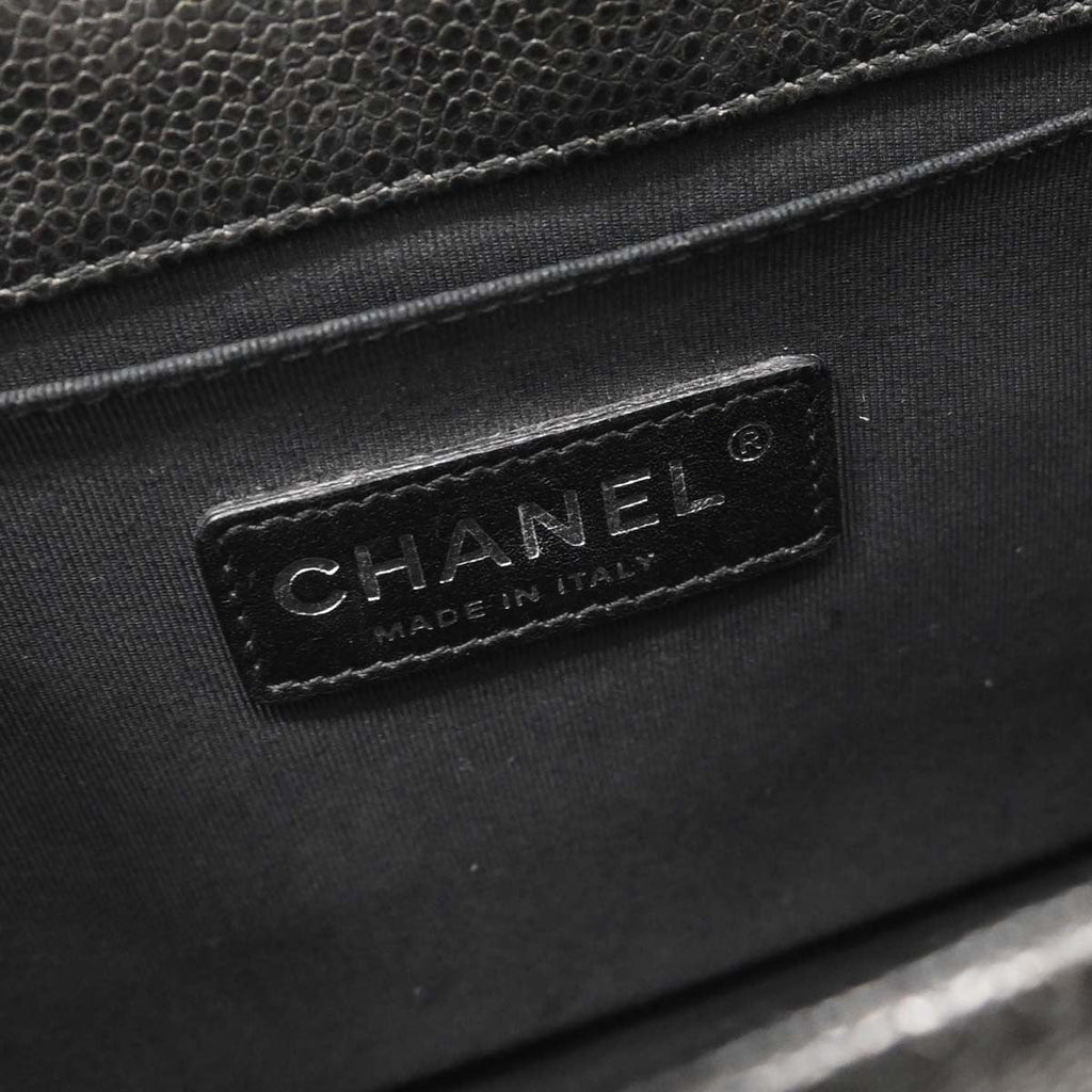 Chanel Boy Flap Bag Tweed And Leather Black Leather Shoulder Bag Bag (Pre-Owned)