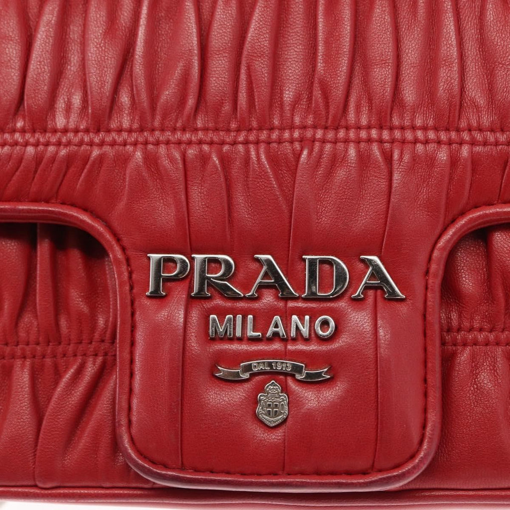 Prada Gaufre Chain Flap Shoulder Bag Nappa Leather Red Leather Shoulder Bag Bag (Pre-Owned)