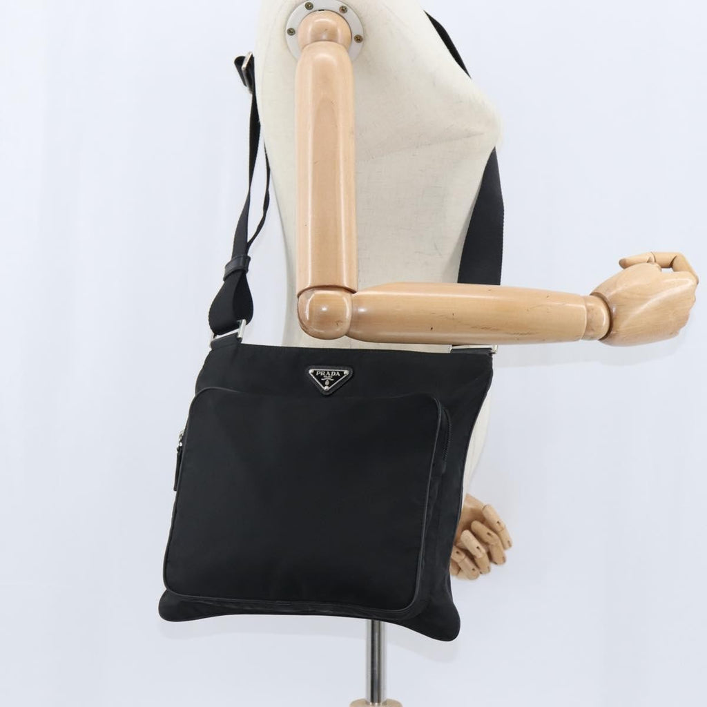 Prada Front Pocket Messenger Bag Tessuto Black Nylon Shoulder Bag Bag (Pre-Owned)