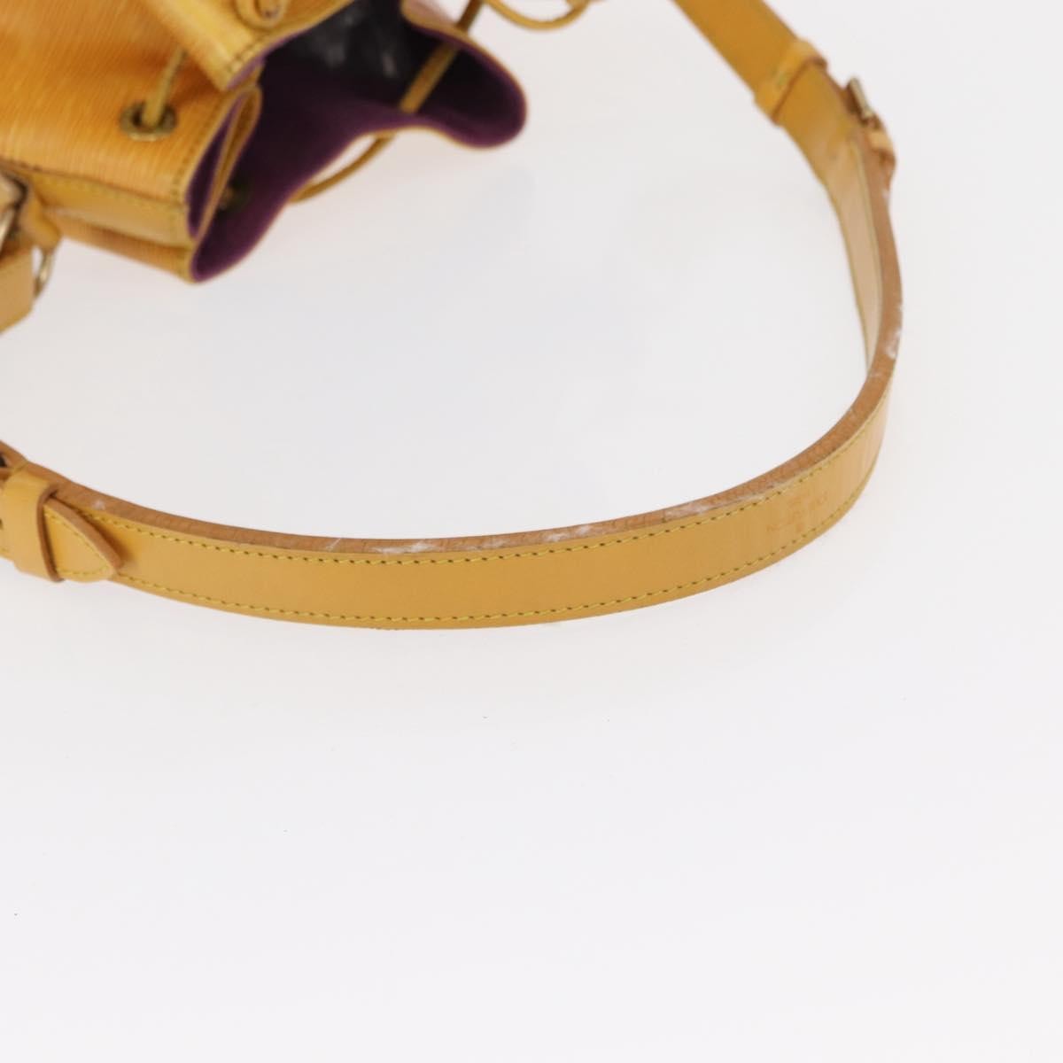 Louis Vuitton Noe Handbag Epi Leather Yellow Leather Shoulder Bag Bag (Pre-Owned)