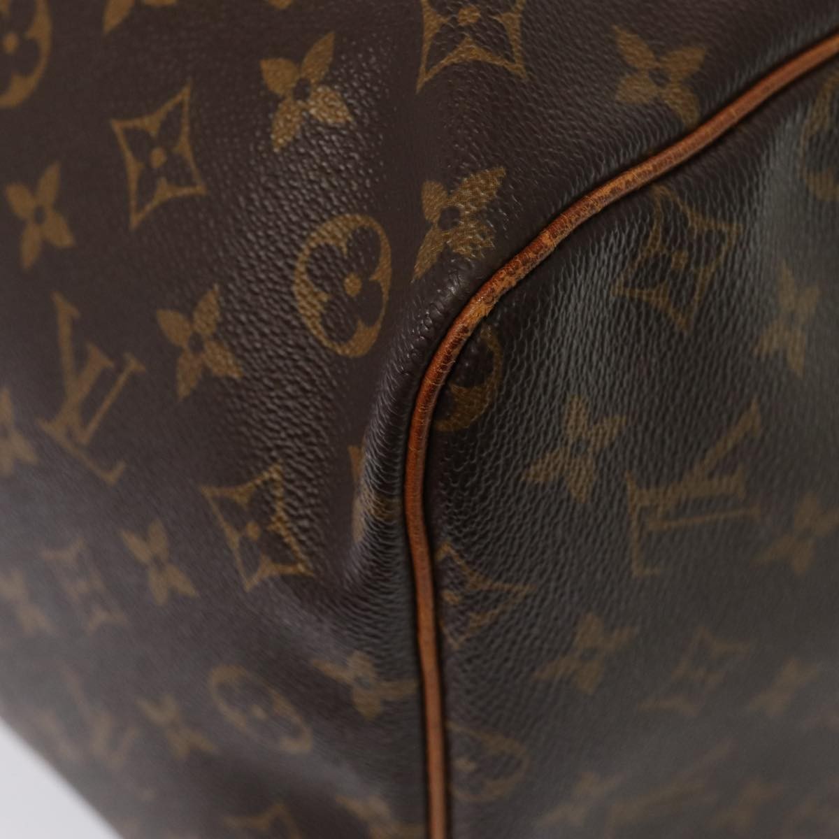 Louis Vuitton Keepall Bag Monogram Canvas Brown Canvas Travel Bag Bag (Pre-Owned)