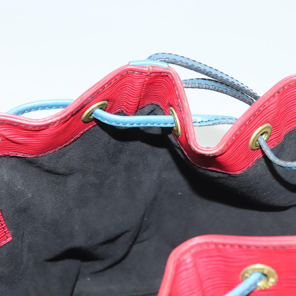 Louis Vuitton Petit Noe Handbag Epi Leather Red Leather Shoulder Bag Bag (Pre-Owned)