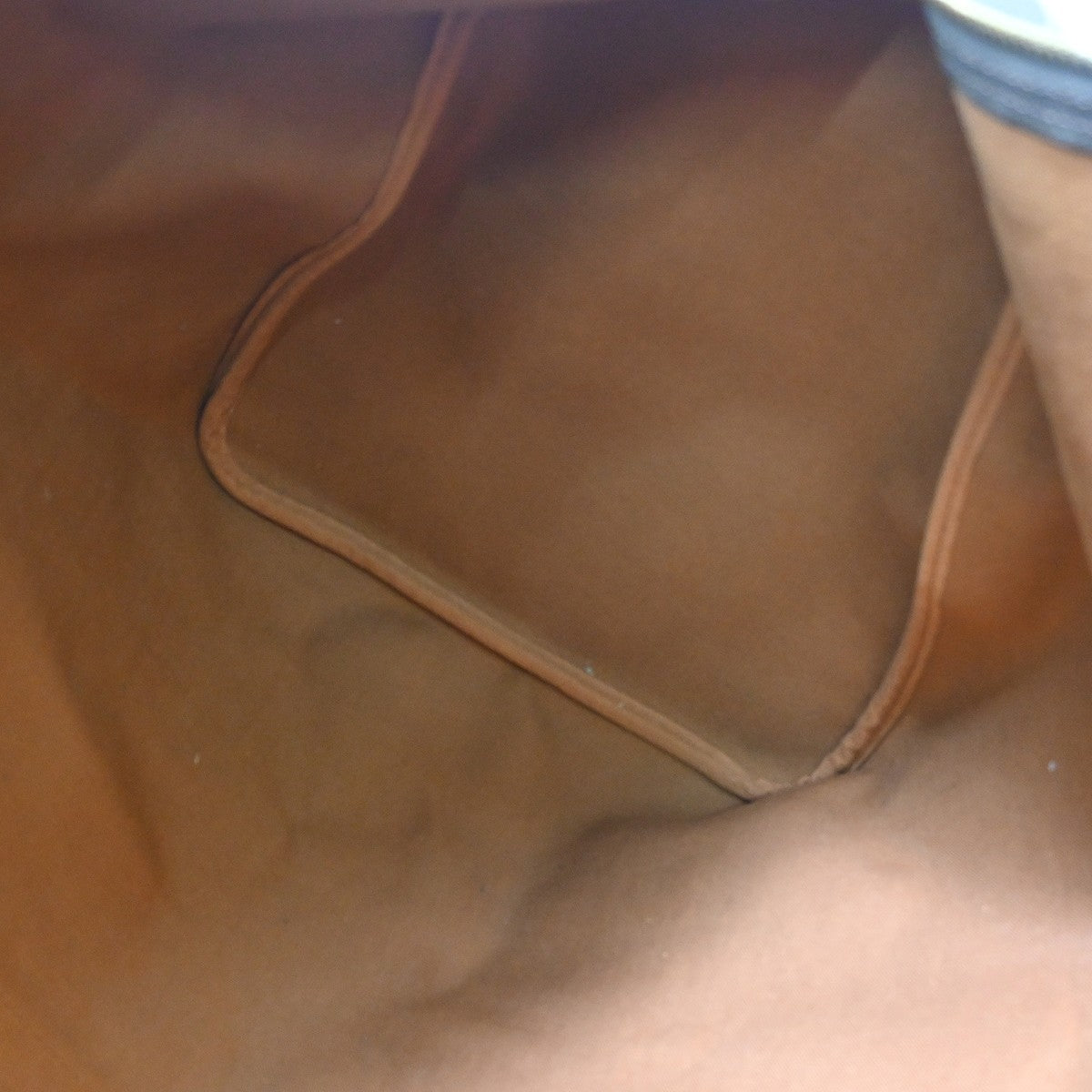 Louis Vuitton Keepall Bag Monogram Canvas Brown Canvas Travel Bag Bag (Pre-Owned)