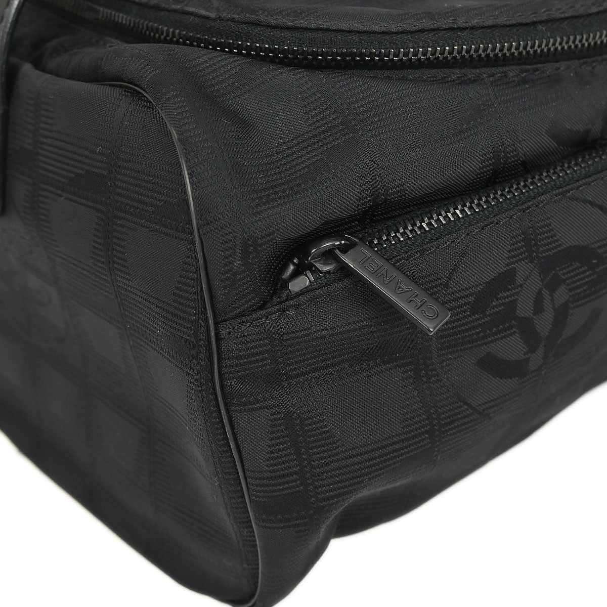 Chanel Travel Line Barrel Bag Nylon Black Nylon Handbag (Pre-Owned)