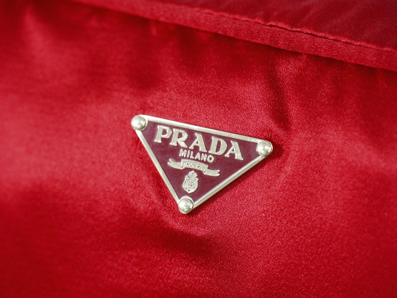 Prada Zip Around Toiletry Bag Silk Red Satin Clutche & Pouche Bag (Pre-Owned)