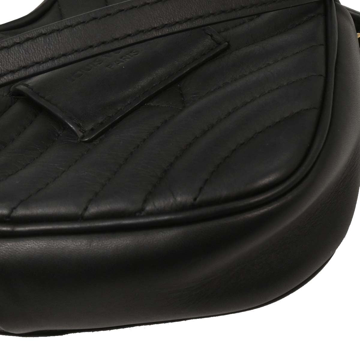 Louis Vuitton New Wave Heart Crossbody Bag Quilted Leather Black Leather Crossbody Bag Bag (Pre-Owned)