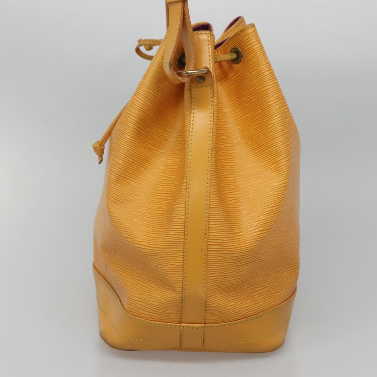 Louis Vuitton Noe Handbag Epi Leather Yellow Leather Shoulder Bag Bag (Pre-Owned)