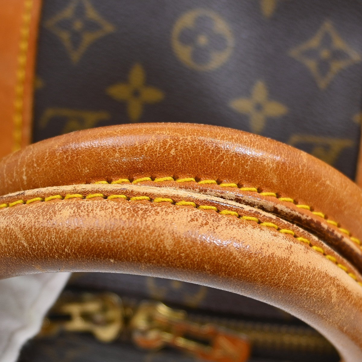 Louis Vuitton Keepall Bag Monogram Canvas Brown Canvas Travel Bag Bag (Pre-Owned)