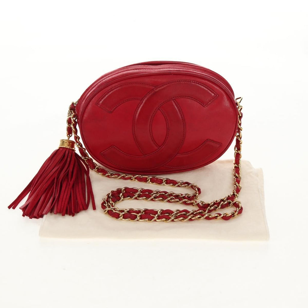 Chanel Vintage Oval Cc Tassel Crossbody Bag Leather Red Leather Shoulder Bag Bag (Pre-Owned)