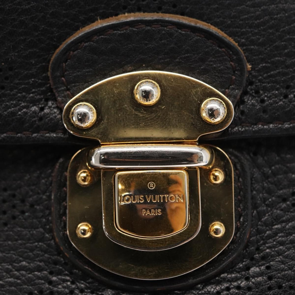 Louis Vuitton Amelia Wallet Mahina Leather Black Leather Wallets Accessory (Pre-Owned)