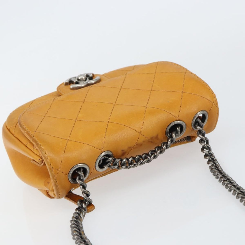 Chanel Chain Flap Bag Quilted Leather Orange Leather Shoulder Bag Bag (Pre-Owned)