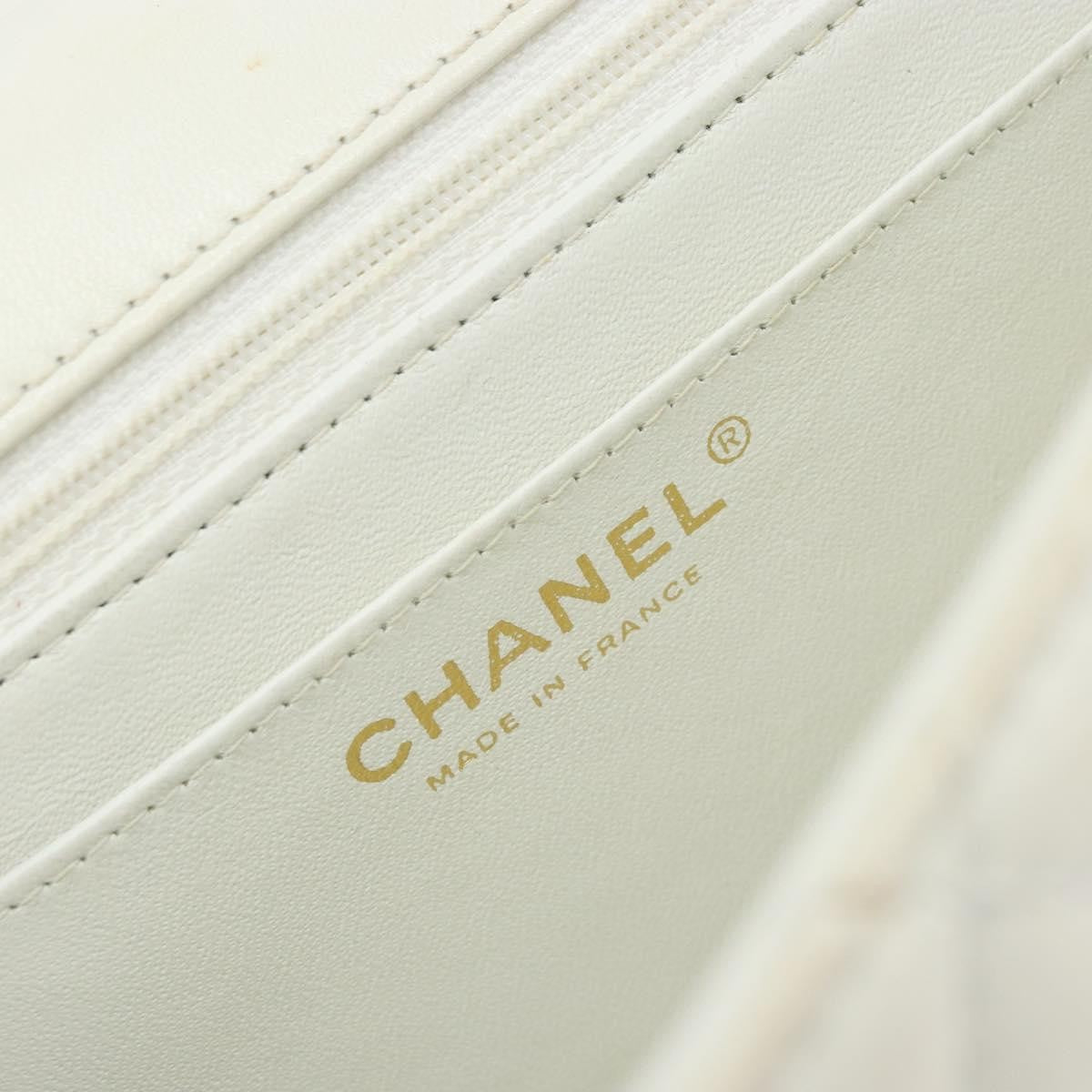 Chanel Vintage Punched Edge Classic Single Flap Bag Quilted Lambskin White Leather Shoulder Bag Bag (Pre-Owned)