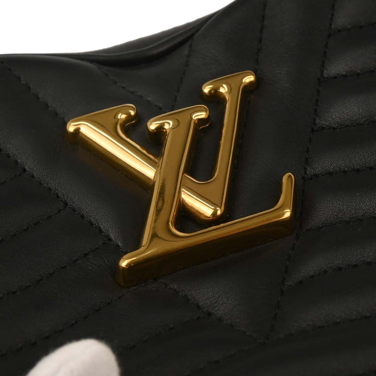 Louis Vuitton New Wave Heart Crossbody Bag Quilted Leather Black Leather Shoulder Bag Bag (Pre-Owned)