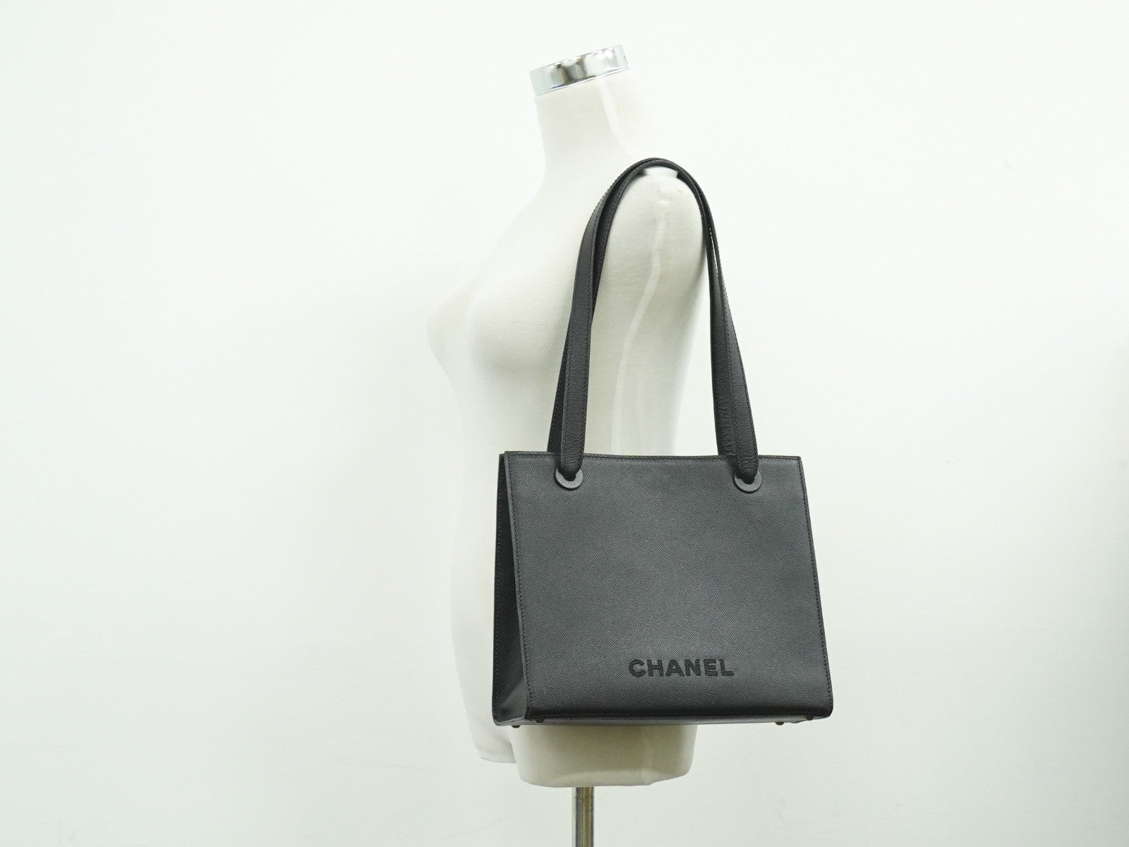 Chanel Vintage Logo Tote Leather Black Leather Tote Bag Bag (Pre-Owned)