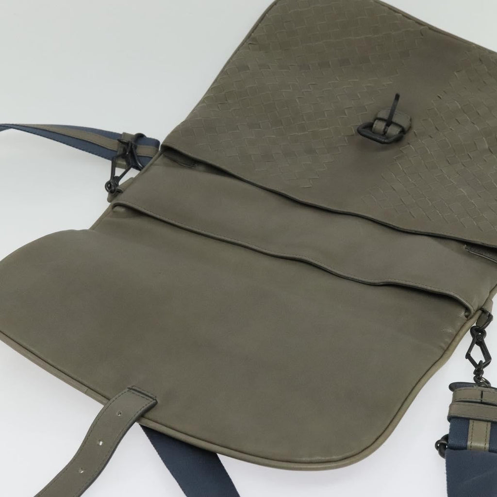 Bottega Veneta Vintage Flap Shoulder Bag Intrecciato Leather Gray Leather Shoulder Bag Bag (Pre-Owned)