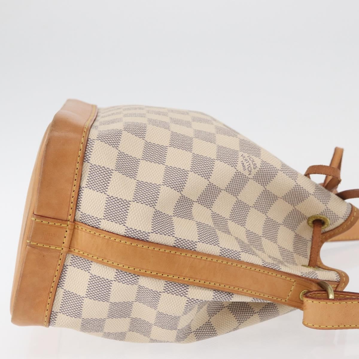 Louis Vuitton Noe Handbag Damier White Canvas Handbag (Pre-Owned)