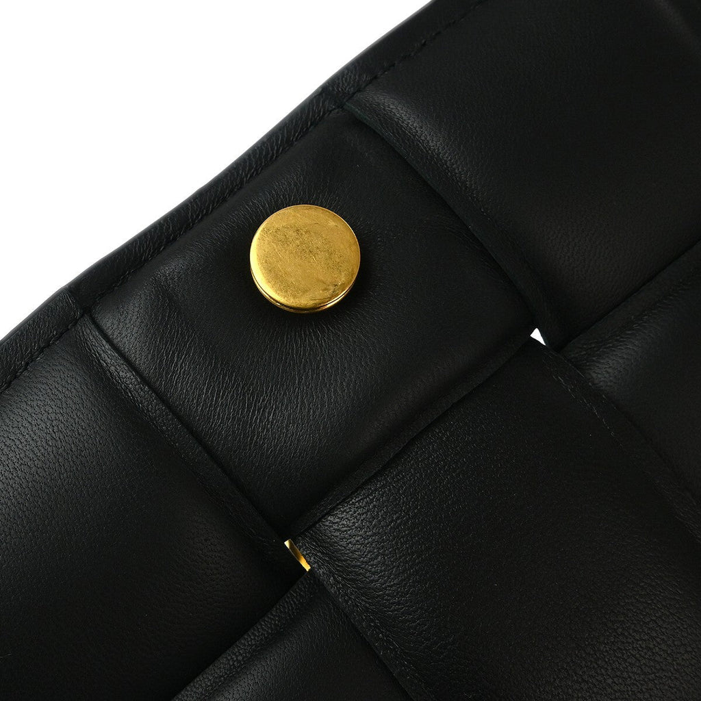 Bottega Veneta Cassette Chain Crossbody Bag Padded Maxi Intrecciato Leather Black Leather Shoulder Bag Bag (Pre-Owned)