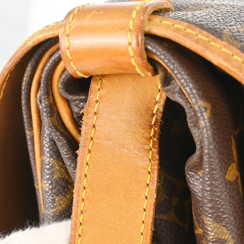 Louis Vuitton Saumur Handbag Monogram Canvas Brown Canvas Shoulder Bag Bag (Pre-Owned)