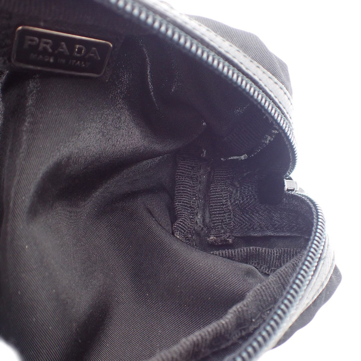 Prada Padded Zip Belt Bag Tessuto Black Nylon Clutche & Pouche Bag (Pre-Owned)