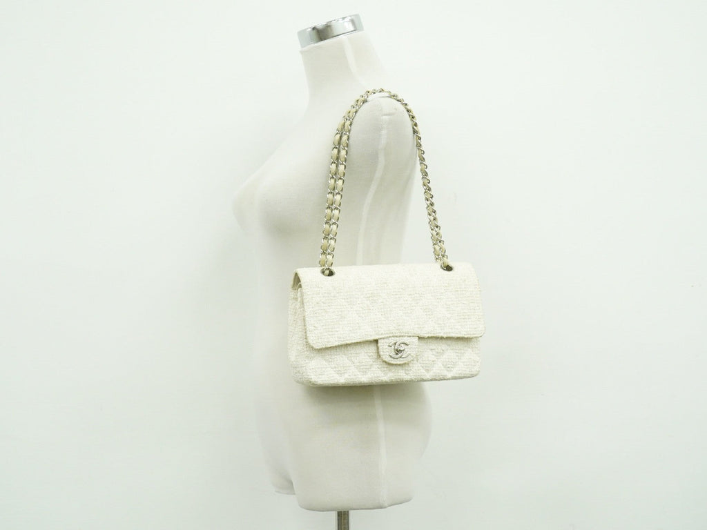 Chanel Timeless - Classic Double Flap Bag Quilted Tweed White Tweed Handbag (Pre-Owned)