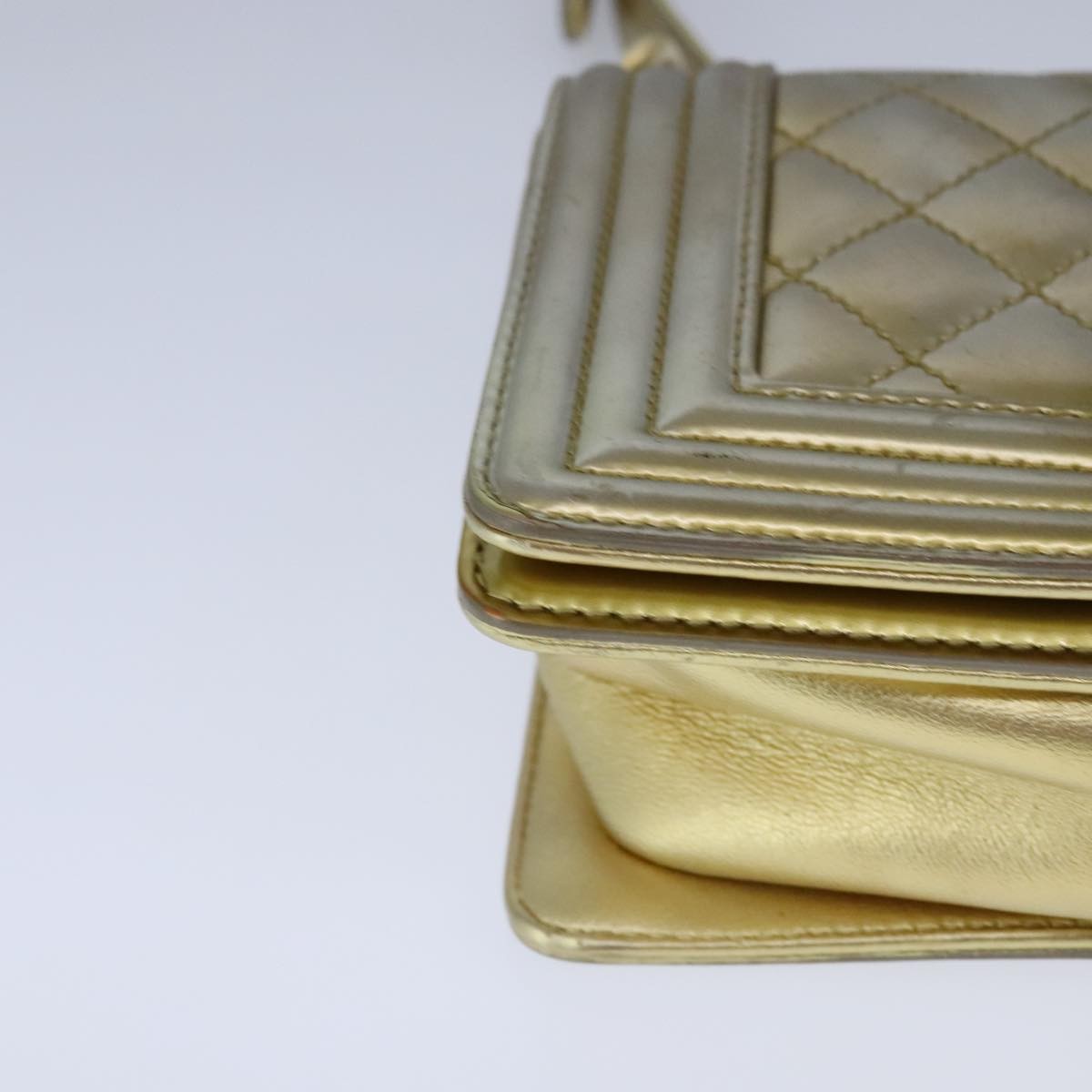 Chanel Boy Flap Bag Quilted Patent Gold Patent_Leather Shoulder Bag Bag (Pre-Owned)