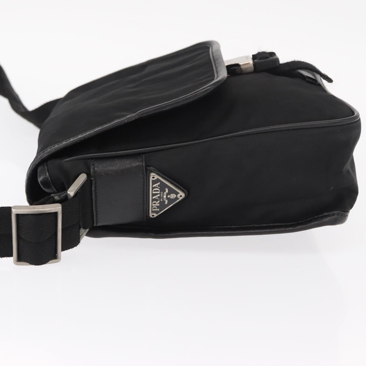Prada Logo Flap Messenger Bag Tessuto Black Nylon Shoulder Bag Bag (Pre-Owned)
