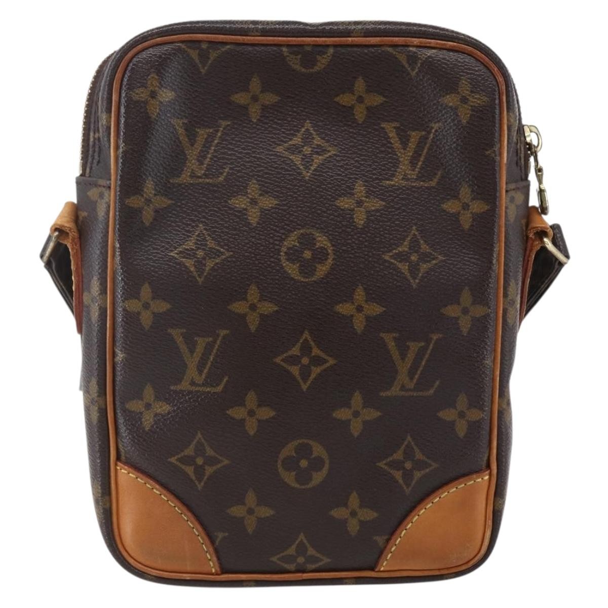 Louis Vuitton Amazone Bag Monogram Canvas Brown Canvas Shoulder Bag Bag (Pre-Owned)
