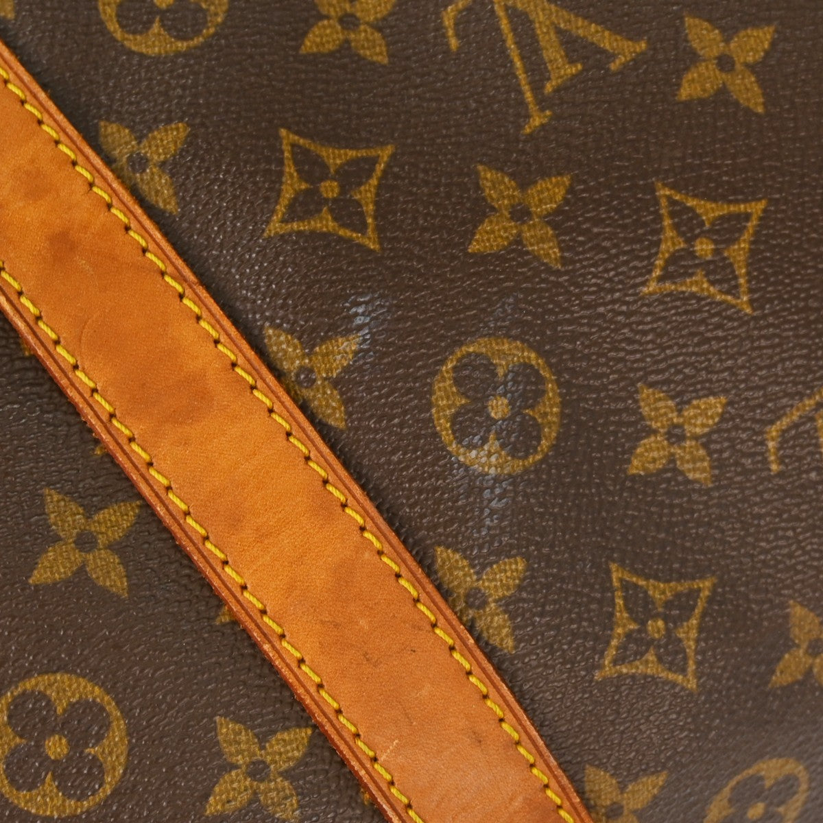 Louis Vuitton Keepall Bag Monogram Canvas Brown Canvas Travel Bag Bag (Pre-Owned)