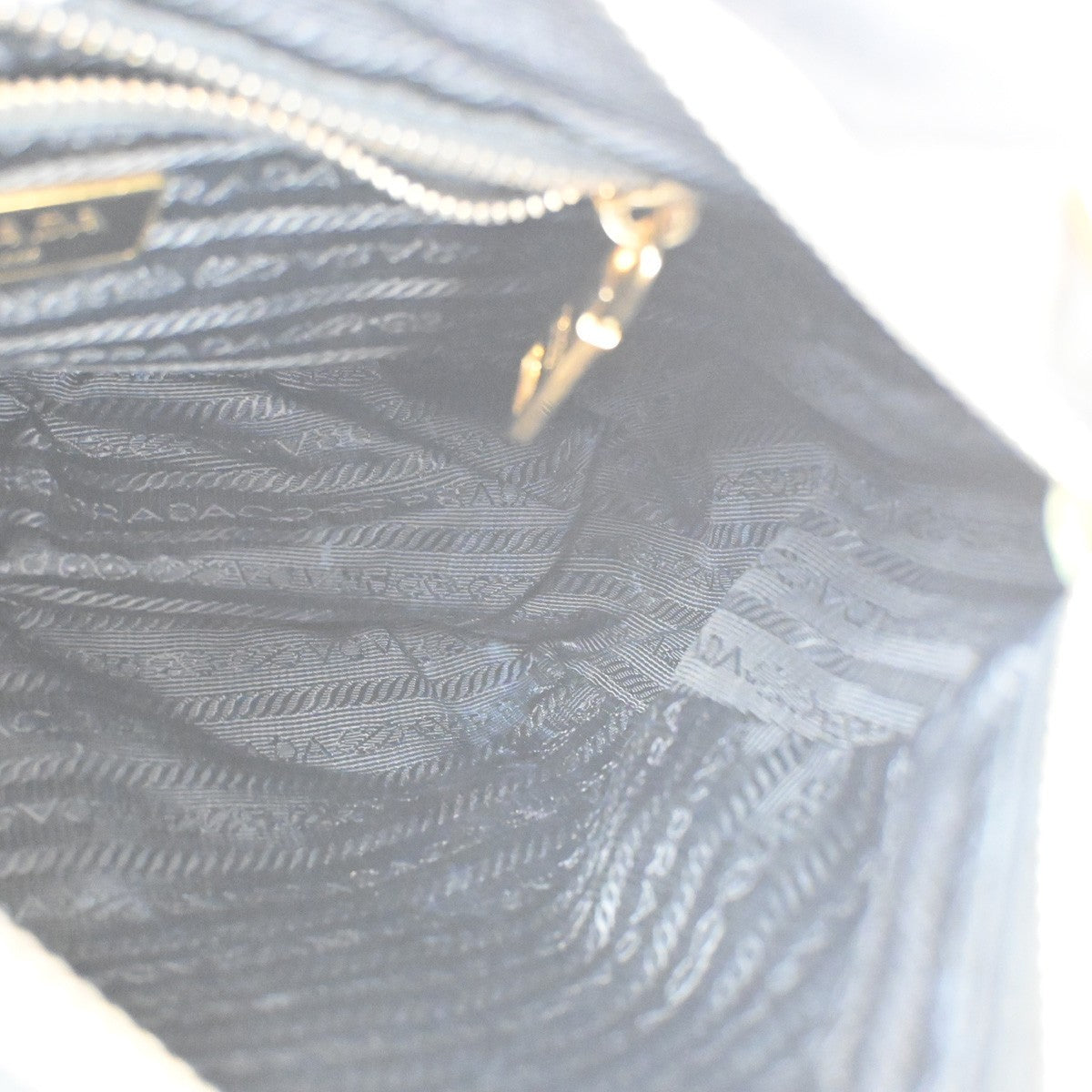 Prada Buckle Messenger Bag Tessuto Black Nylon Shoulder Bag Bag (Pre-Owned)