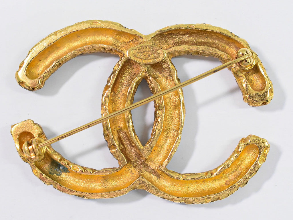 Chanel Cc Brooch Textured Metal Gold Gold_Plated Brooch Jewelry (Pre-Owned)