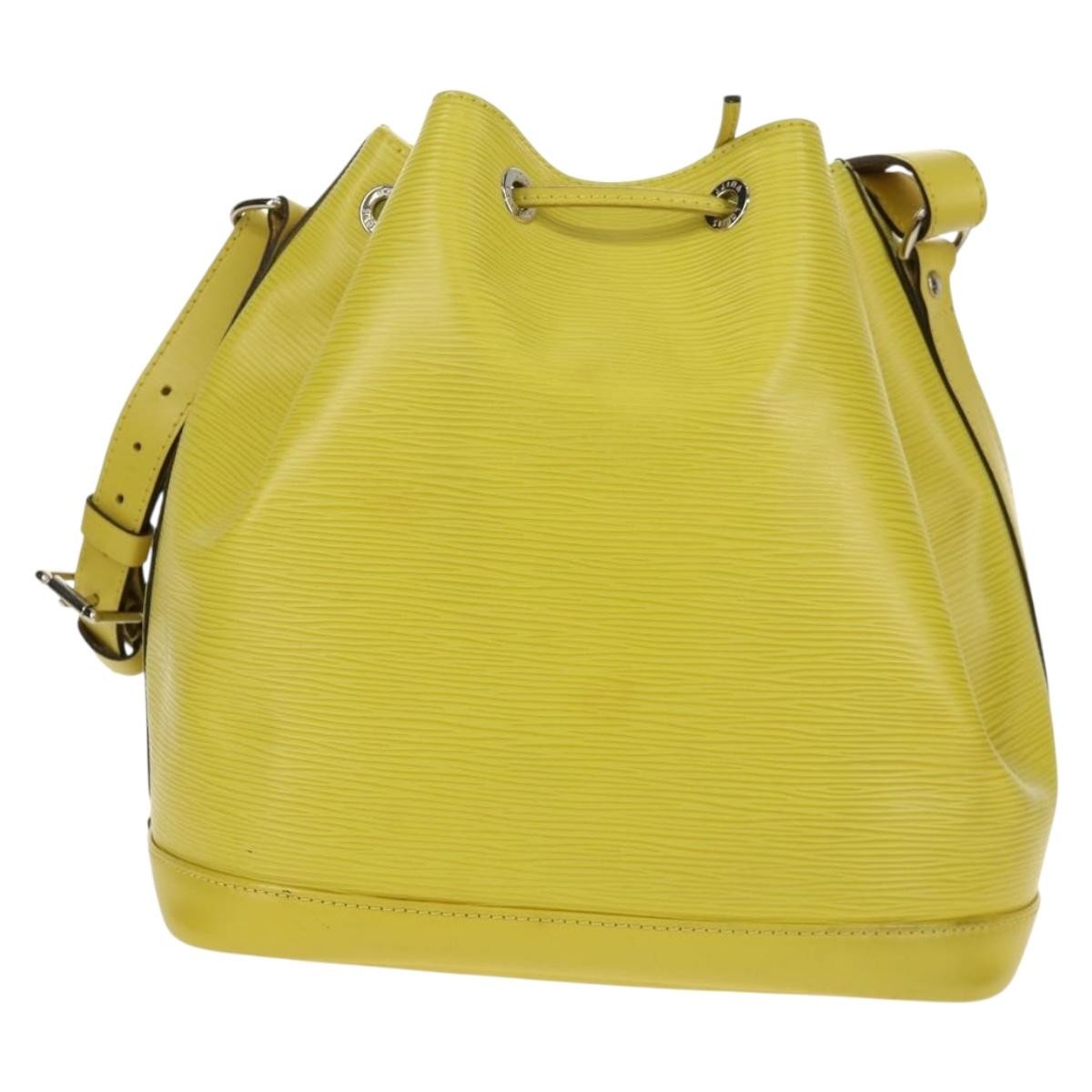 Louis Vuitton Petit Noe Handbag Epi Leather Green Leather Shoulder Bag Bag (Pre-Owned)